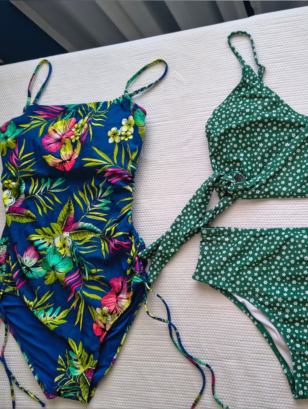 Women's Swimwear Lot Floral One-Piece Tankini & Separates - Size L.